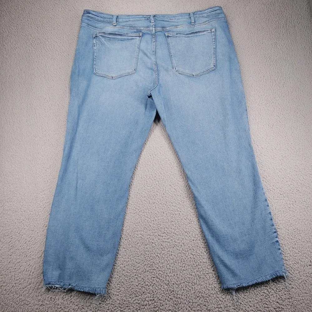 SILVER Jeans Size 22 Beau Slim Straight Girlfriend Distressed Denim 44x27